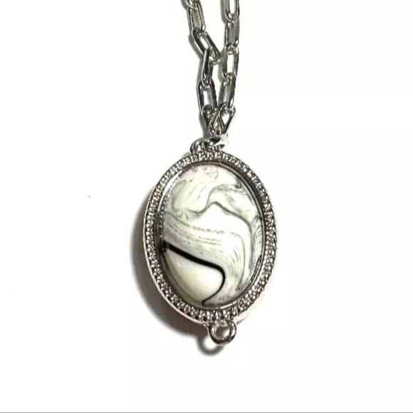 Vtg Jewelry Necklace SIGNED CHICO'S Silver Tn Chain Moon Glow Pink Flip 33"-37" - Picture 2 of 2